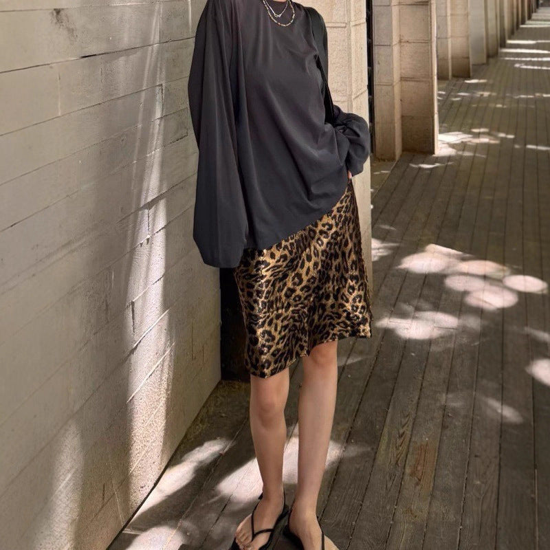 Fustă Mini cu Print Leopard pentru Femei — Sexy și Îndrăzneață
