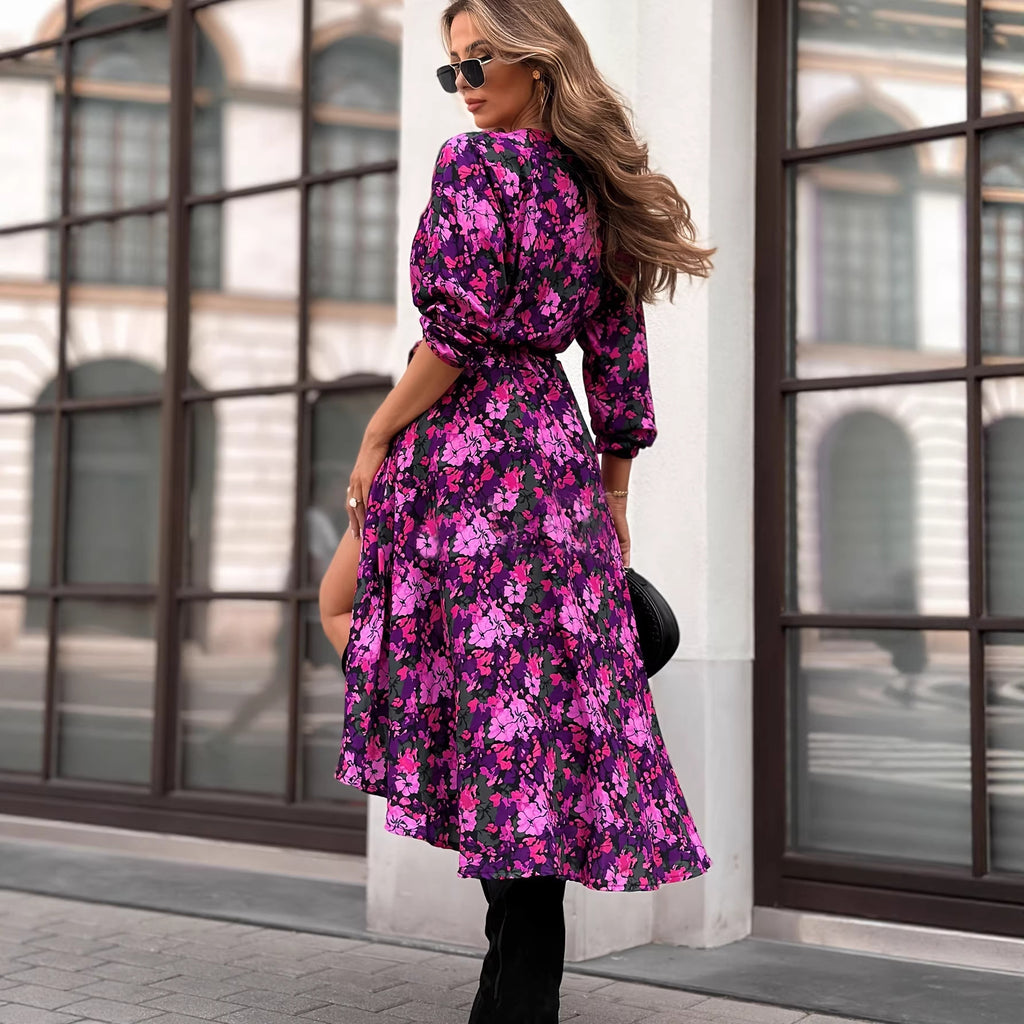 Rochie Midi Elegantă cu Mânecă Lungă, Decolteu V și Talie cu Șiret — Model Floral