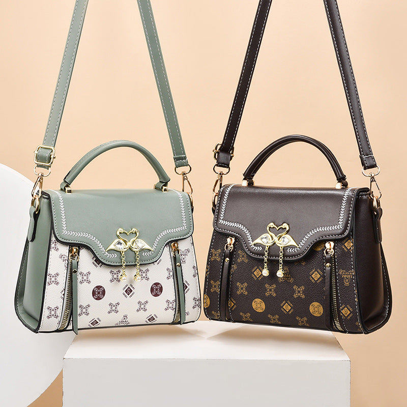 Geantă Crossbody Mică Pătrată — Umăr, Femei