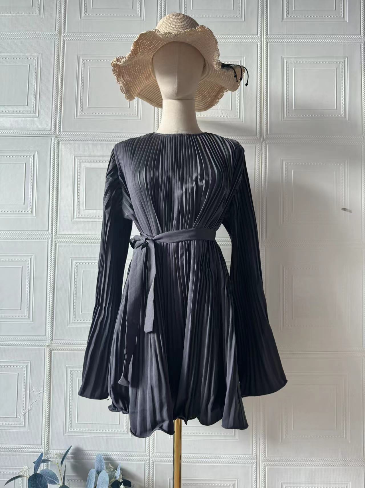 Rochie Elegantă Casual cu Mânecă Lungă, Culoare Uni, Siluetă Slim – Primăvară