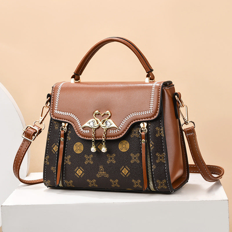 Geantă Crossbody Mică Pătrată — Umăr, Femei