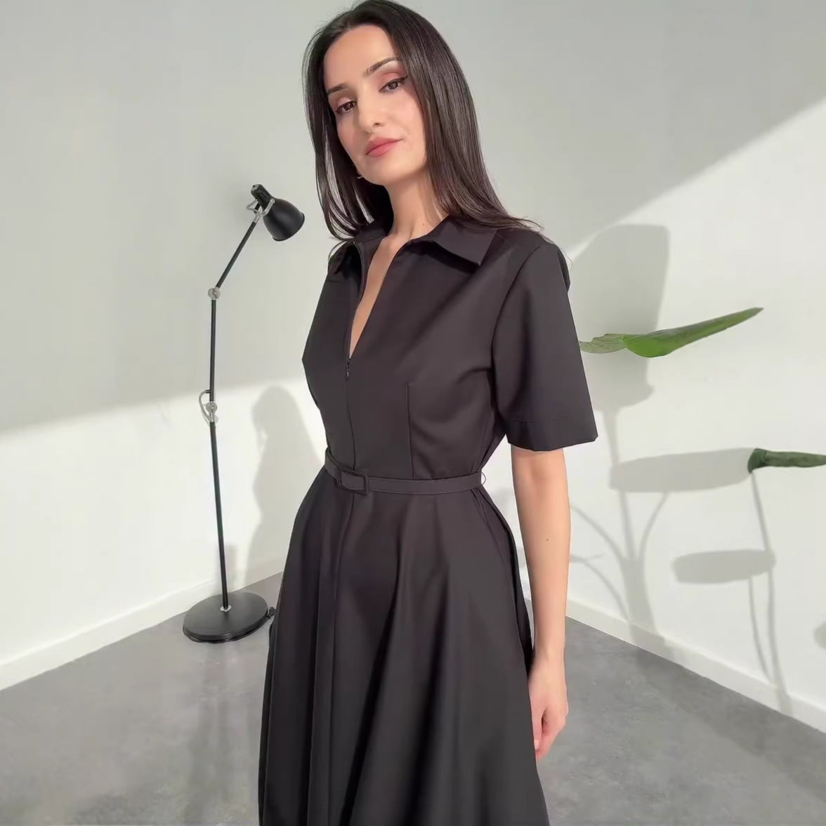 Rochie Cu Mânecă Scurtă pentru Femei — Casual Elegantă