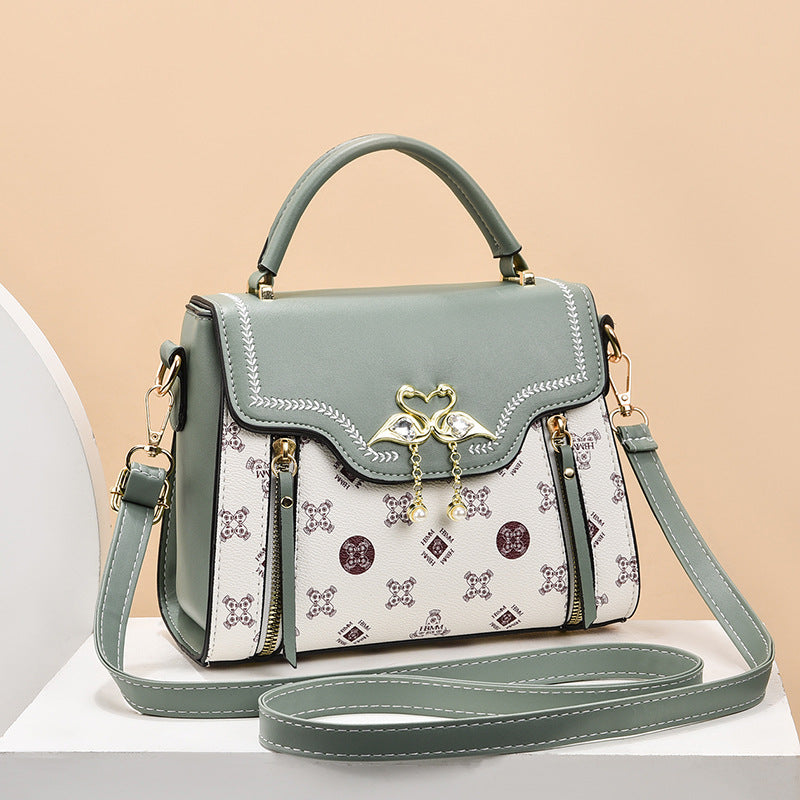 Geantă Crossbody Mică Pătrată — Umăr, Femei