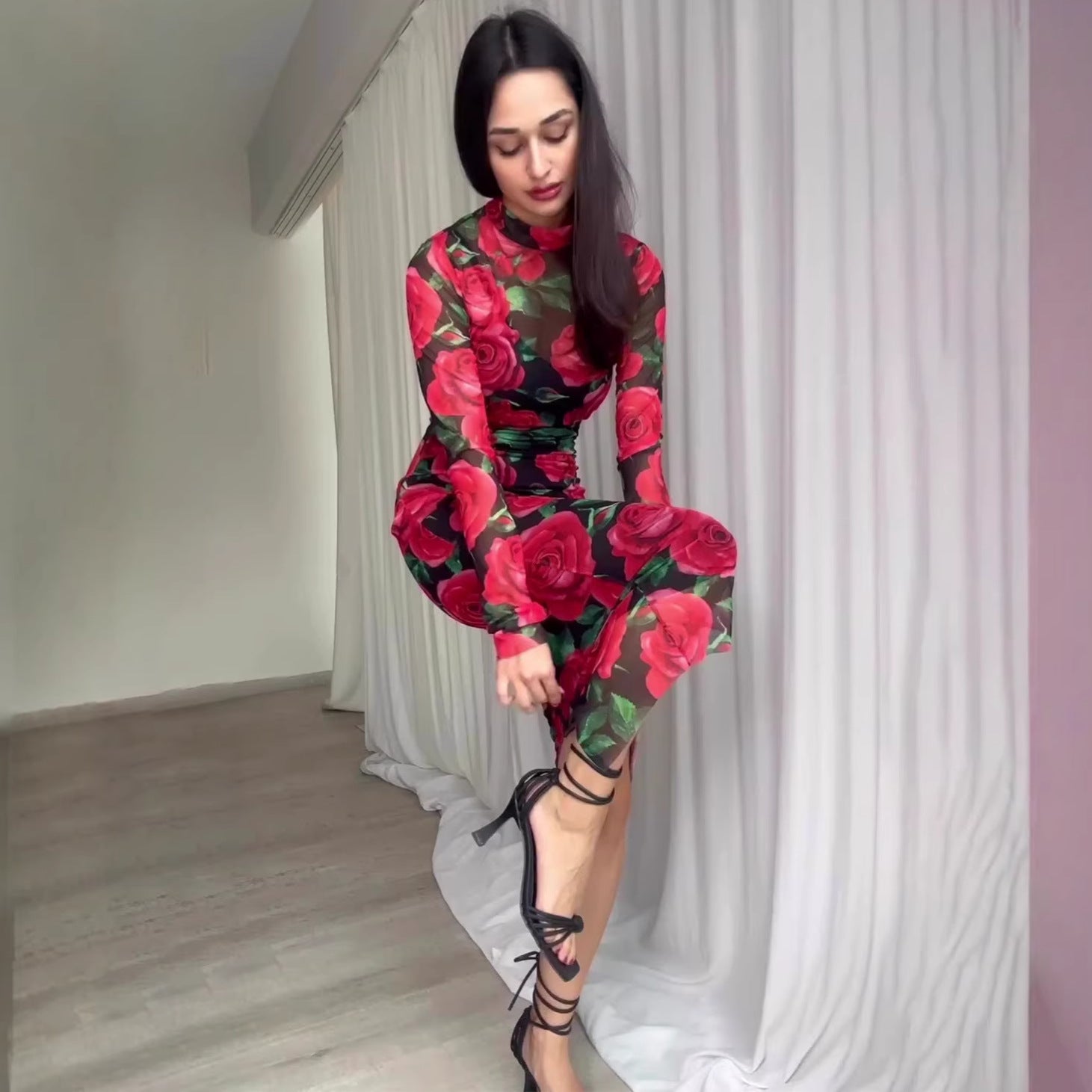 Rochie Lungă Florală Imprimată — Colecție Toamnă