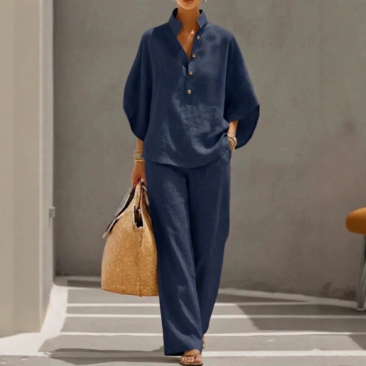 Set Pantalon cu Nasturi și Top pentru Femei — Casual Chic