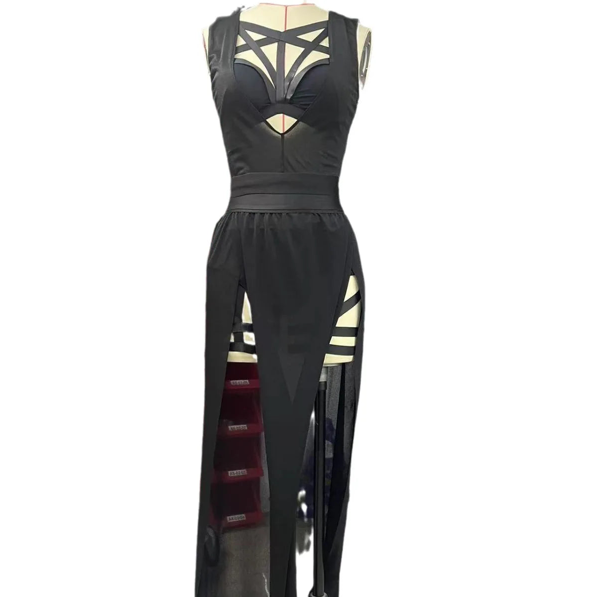 Set 4 Piese Femei Goth Club — Corset, Top Crop, Chiloți & Fustă cu Crestătură