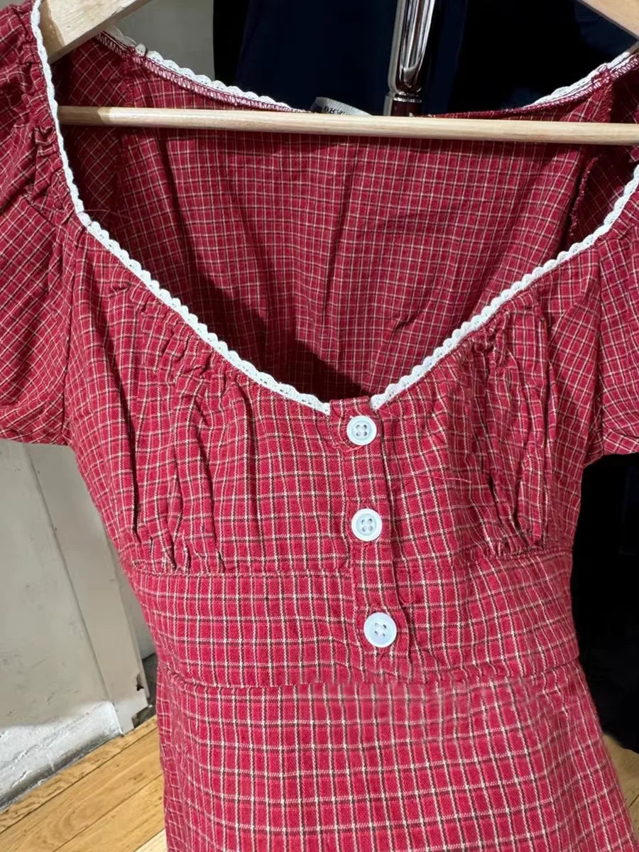 Set Damă 2 Piese - Bluză Carouri Roșii + Pantaloni Scurți