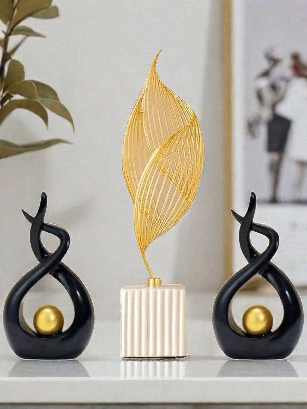 Figurine Nordice Decorative — Sculpturi din Rășină pentru Decor Modern
