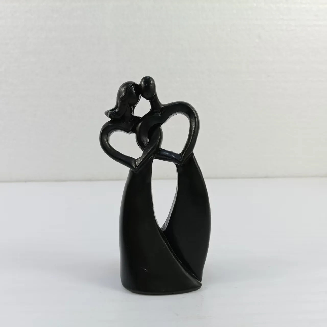 Figurină Decorativă Cuplu - Stil Nordic, Cadou Nuntă, Decor Casă din Rășină