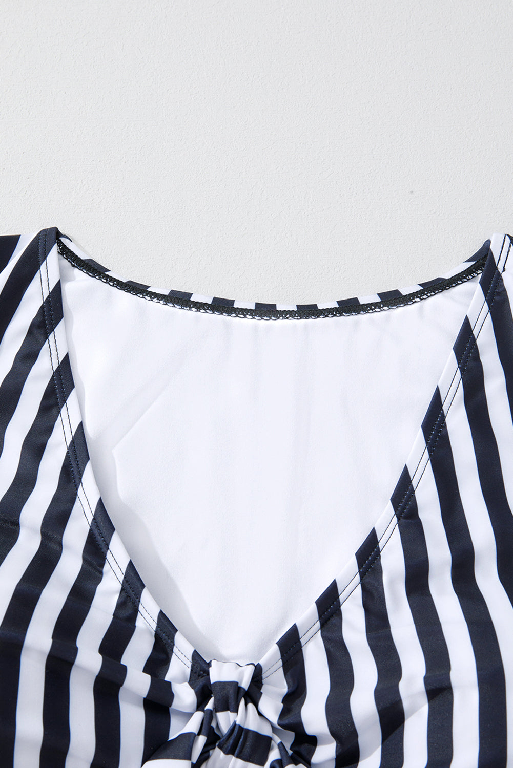 Costum de Baie Plus Size Negru cu Dungi — Set 2 Piese, Talie Înaltă