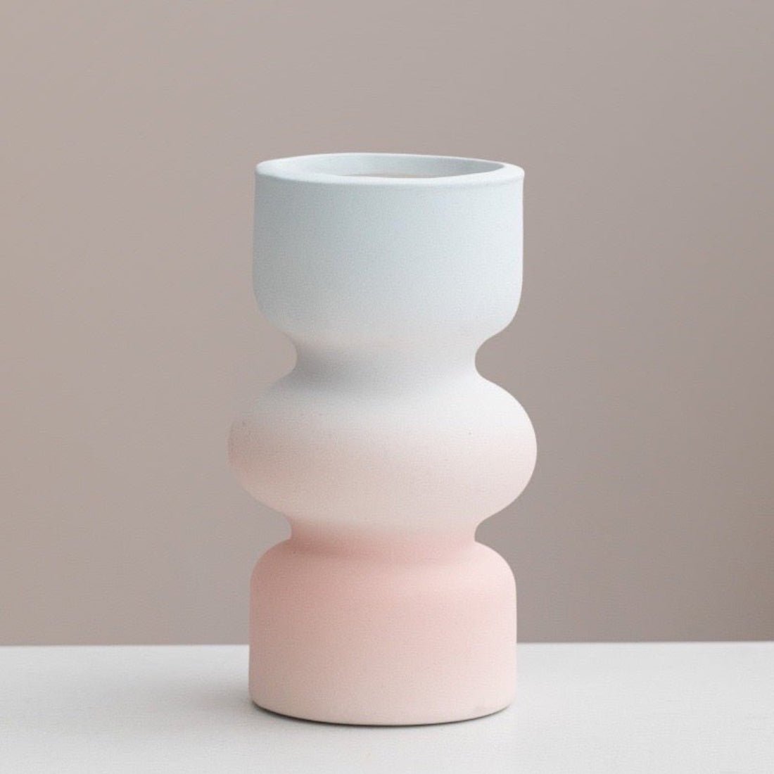 Vasă Ceramică Gradient Handmade — Design Geometric Dopamine