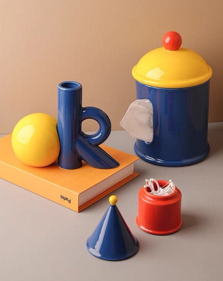Vază Ceramică Lucrată Manual — Boboc de Floare Colorat