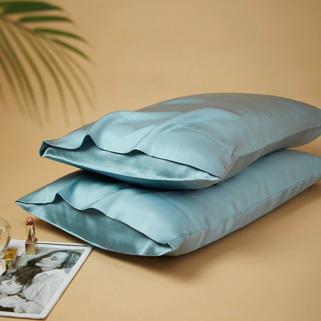 Cutie Cadou Silky: Pernă din Mătase Organică 100% Mulberry, Grad 6A